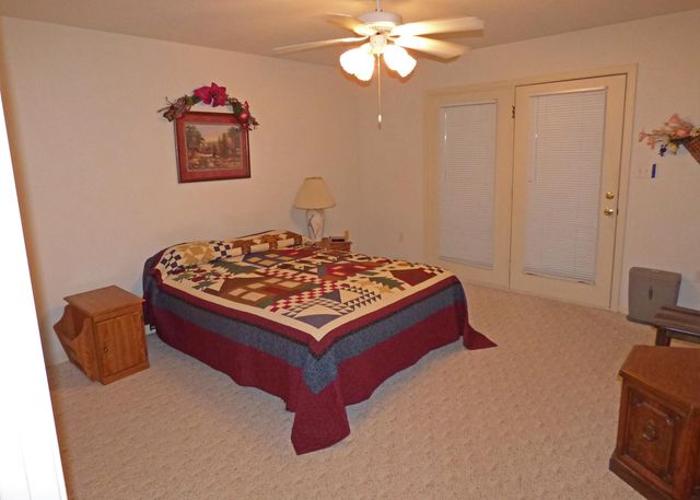 37 Los Indios Drive, Cherokee Village, AR 72529