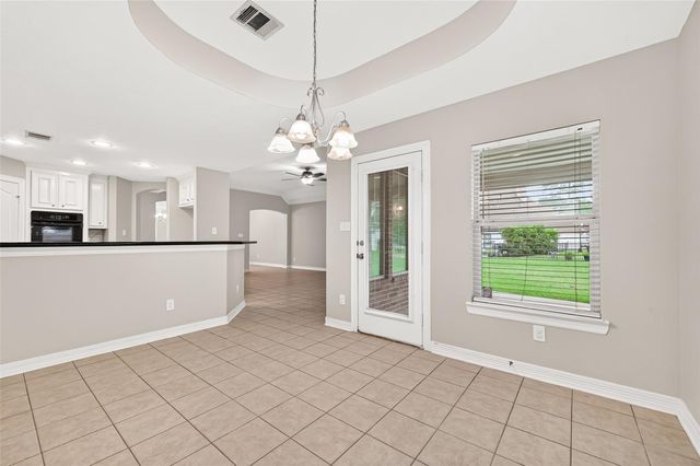 127 Monterrey Road W, Montgomery, TX 77356