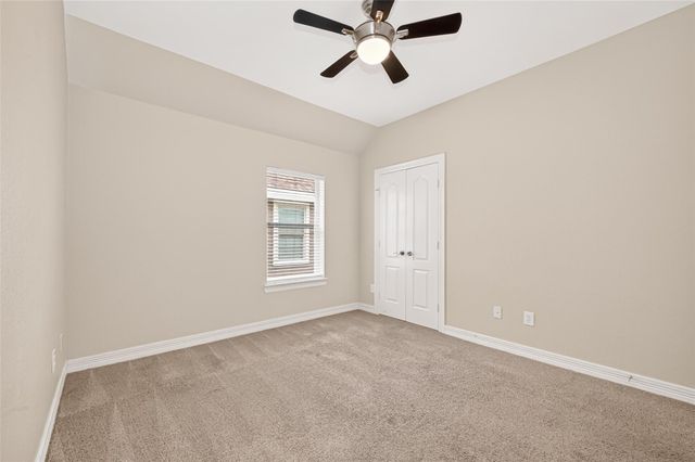 127 Monterrey Road W, Montgomery, TX 77356