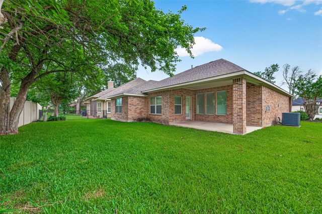 127 Monterrey Road W, Montgomery, TX 77356