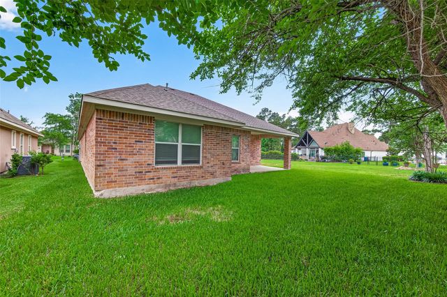 127 Monterrey Road W, Montgomery, TX 77356