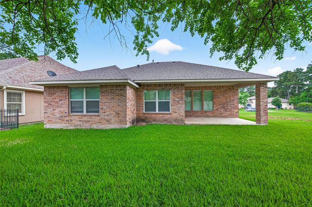 127 Monterrey Road W, Montgomery, TX 77356