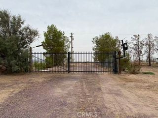 33979 Fremont Rd, Newberry Springs, CA 92365