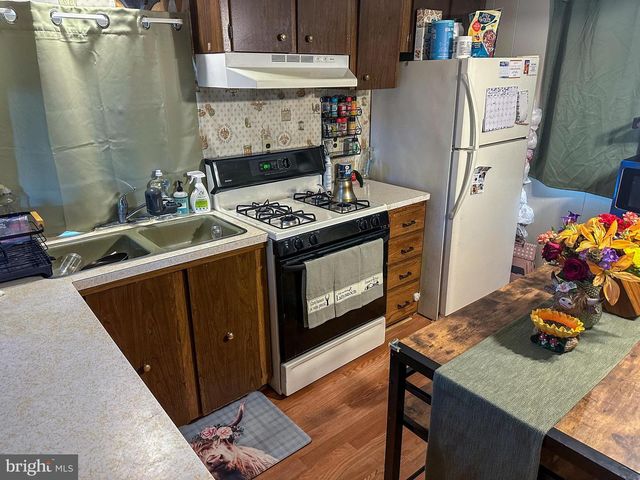 12 ONEILL AVE, Hanover, PA 17331