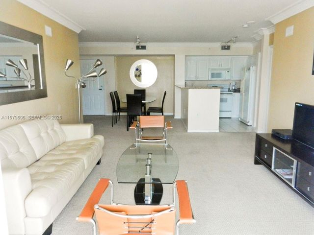 90 Alton Rd 1903, Miami Beach, FL 33139