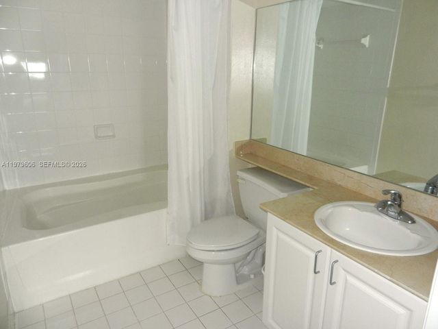 90 Alton Rd 1903, Miami Beach, FL 33139