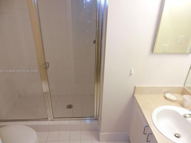 90 Alton Rd 1903, Miami Beach, FL 33139