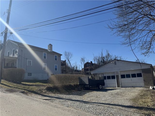 642 Irwin Street, Wall Boro, PA 15148