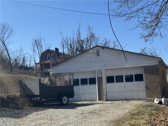 642 Irwin Street, Wall Boro, PA 15148