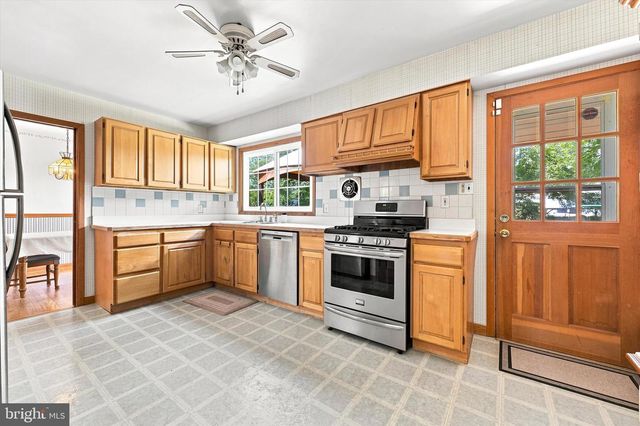 18 ROCKLAND RD, Ewing, NJ 08638