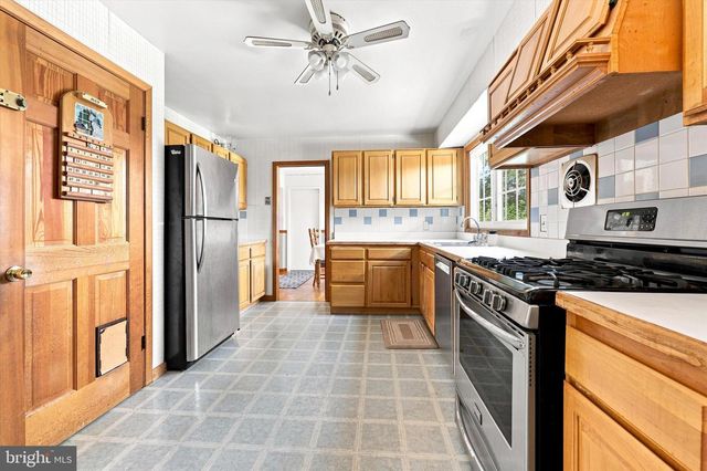 18 ROCKLAND RD, Ewing, NJ 08638