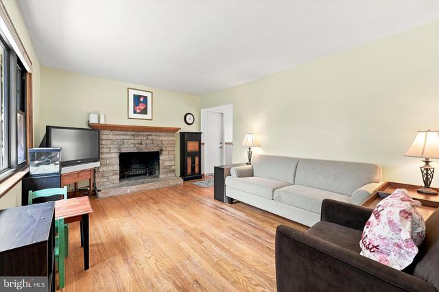 18 ROCKLAND RD, Ewing, NJ 08638