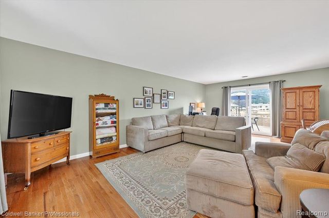 1545 Rulane Drive, Lapeer, MI 48446