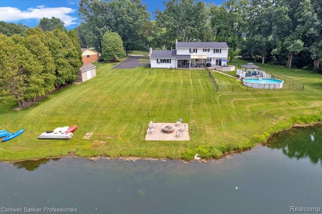 1545 Rulane Drive, Lapeer, MI 48446