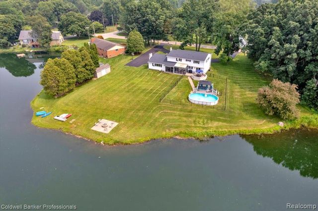 1545 Rulane Drive, Lapeer, MI 48446