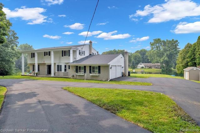 1545 Rulane Drive, Lapeer, MI 48446