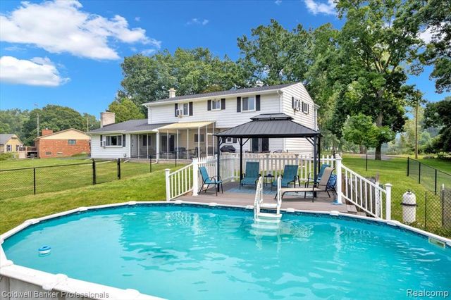 1545 Rulane Drive, Lapeer, MI 48446