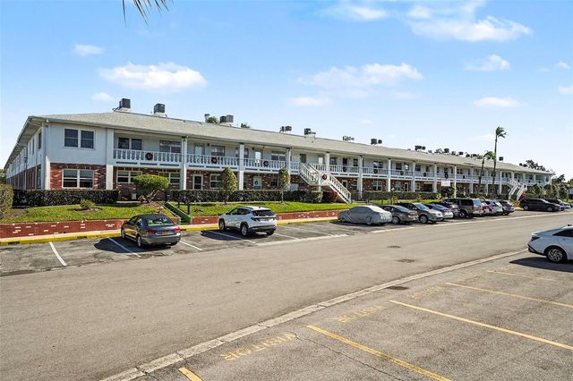 4742 AZALEA DRIVE 103, New Port Richey, FL 34652