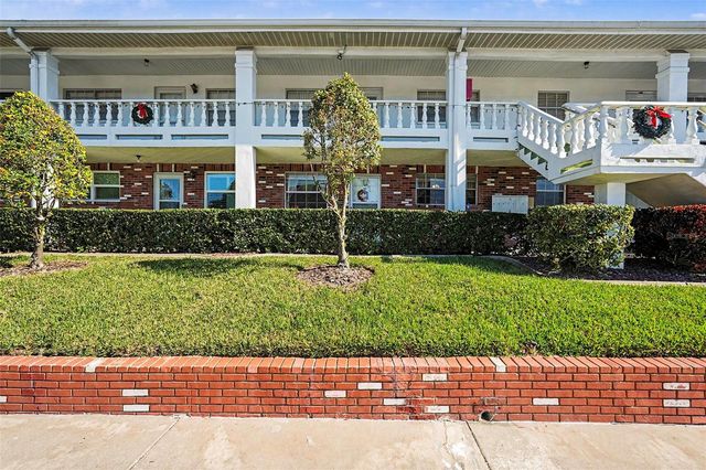 4742 AZALEA DRIVE 103, New Port Richey, FL 34652