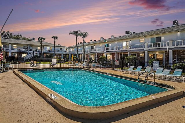 4742 AZALEA DRIVE 103, New Port Richey, FL 34652