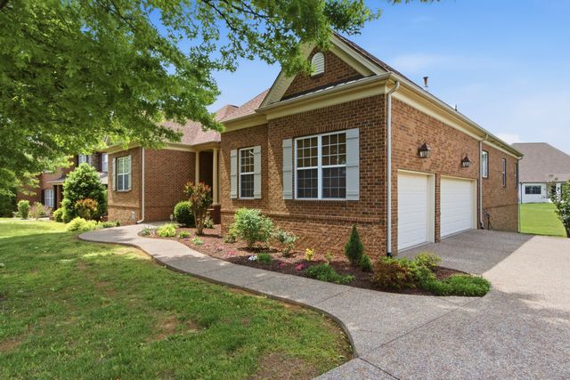 2083 Autumn Ridge Way, Spring Hill, TN 37174