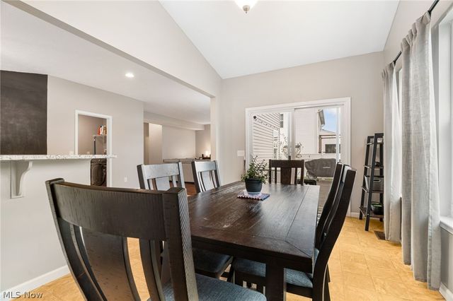 8111 Middlebranch Avenue NE, Middlebranch, OH 44652