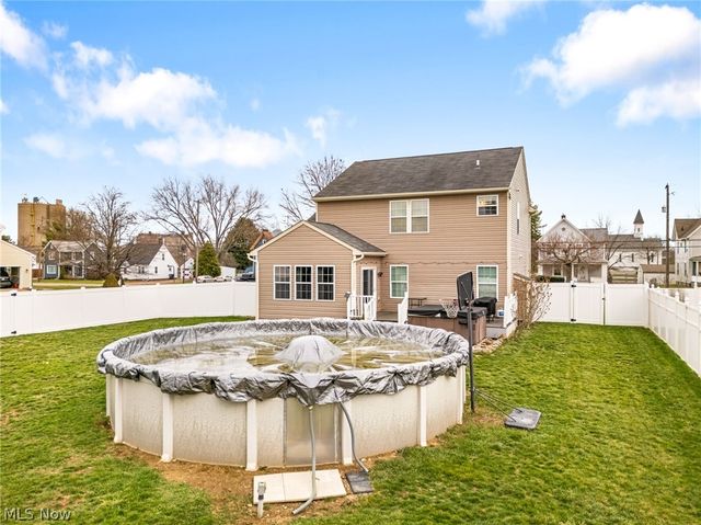 8111 Middlebranch Avenue NE, Middlebranch, OH 44652