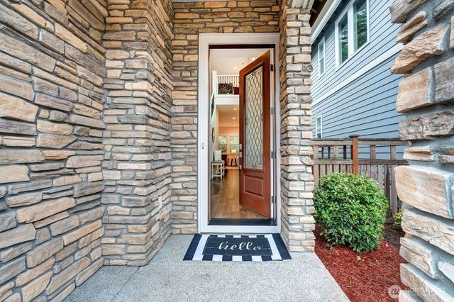 479 5th Avenue NE, Issaquah, WA 98029