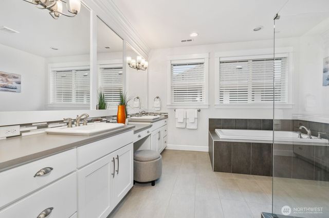 479 5th Avenue NE, Issaquah, WA 98029