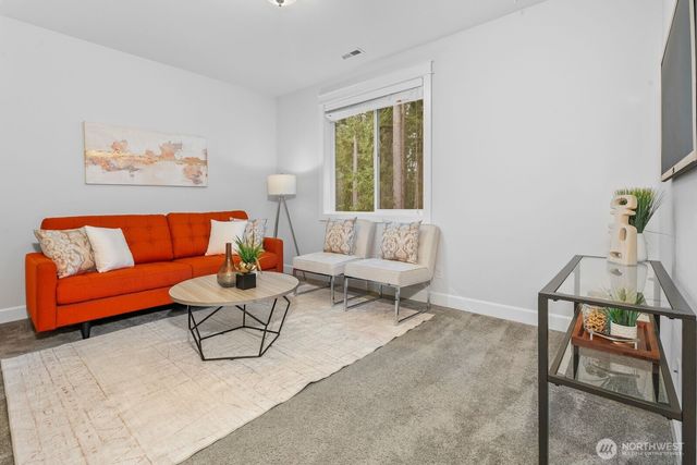 479 5th Avenue NE, Issaquah, WA 98029