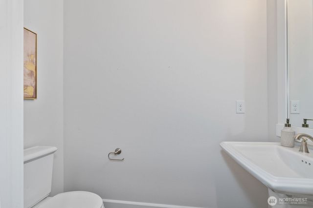 479 5th Avenue NE, Issaquah, WA 98029