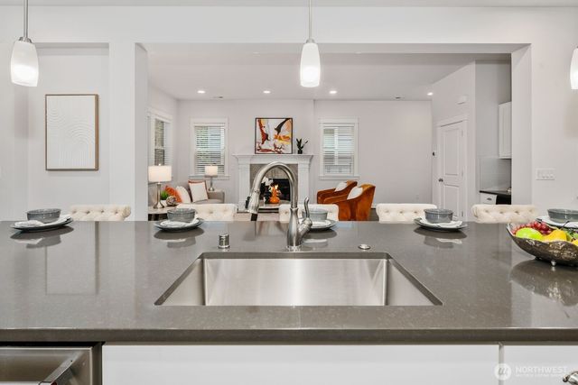 479 5th Avenue NE, Issaquah, WA 98029