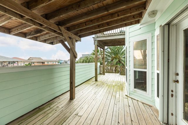 139 Driftwood Road, Freeport, TX 77541