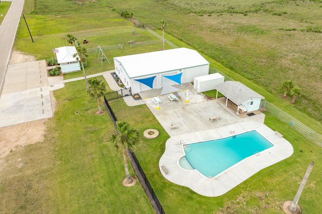 139 Driftwood Road, Freeport, TX 77541