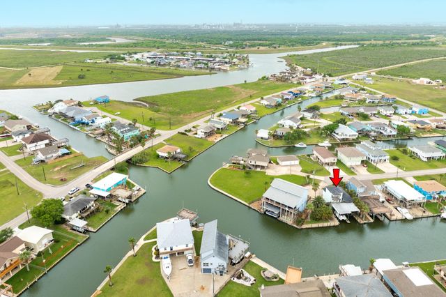 139 Driftwood Road, Freeport, TX 77541
