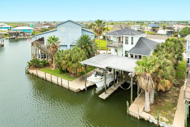 139 Driftwood Road, Freeport, TX 77541