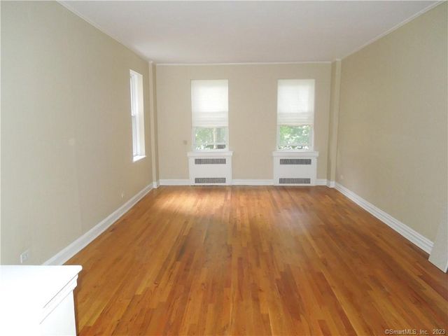 70 Strawberry Hill Avenue APT 1-2D, Stamford, CT 06902