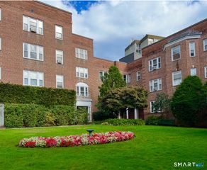 70 Strawberry Hill Avenue APT 1-2D, Stamford, CT 06902