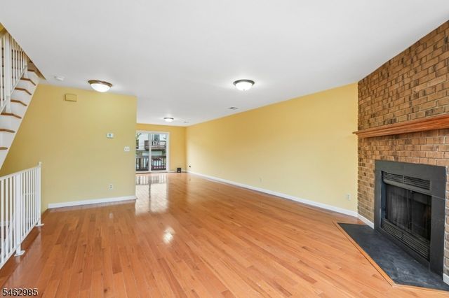 33 Aycrigg Ave, Passaic City, NJ 07055