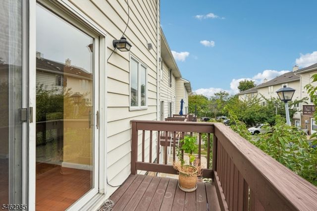 33 Aycrigg Ave, Passaic City, NJ 07055