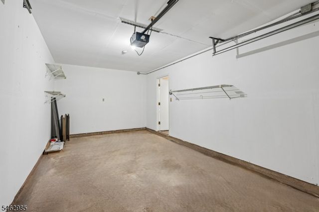 33 Aycrigg Ave, Passaic City, NJ 07055