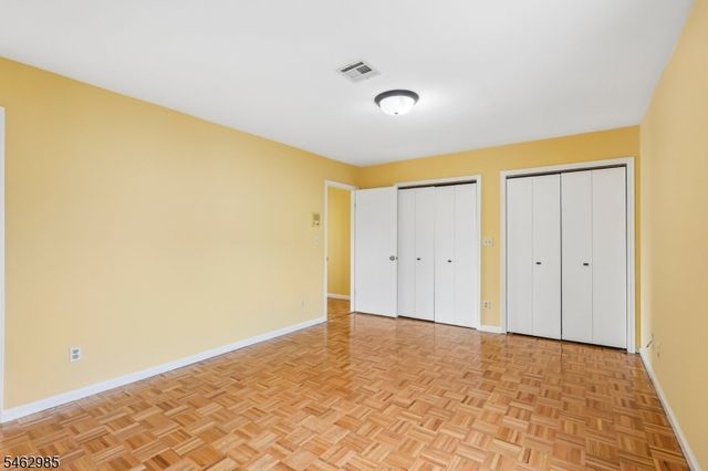 33 Aycrigg Ave, Passaic City, NJ 07055