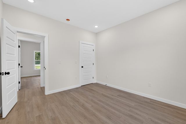 76 Simmons Cir, Fayetteville, TN 37334