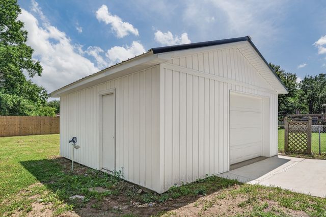 76 Simmons Cir, Fayetteville, TN 37334