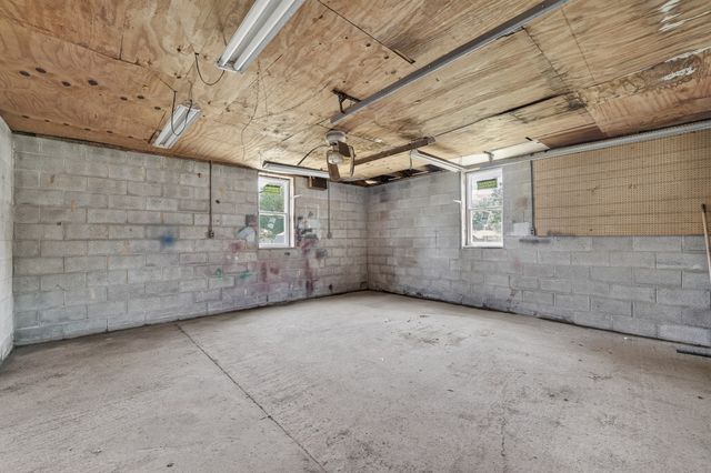 76 Simmons Cir, Fayetteville, TN 37334