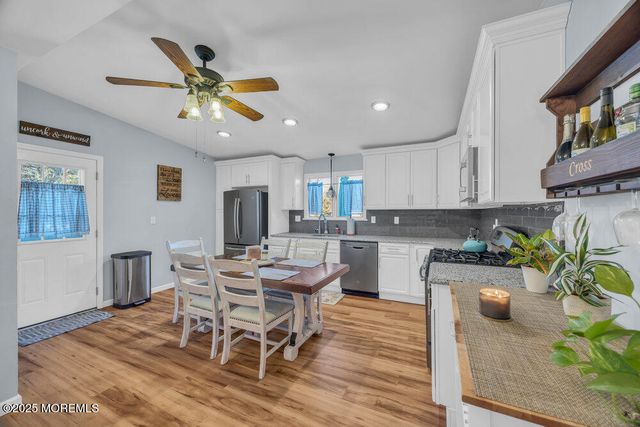 7 Maple Lane, Howell, NJ 07731