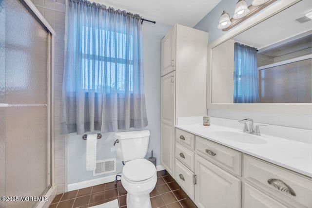 7 Maple Lane, Howell, NJ 07731