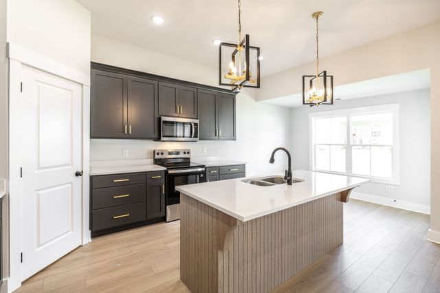 2112 Rylee Way, Greenbrier, TN 37073