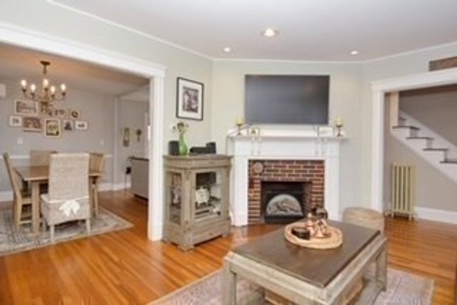 67 Fernwood Ave, Lynn, MA 01904