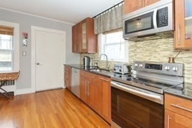 67 Fernwood Ave, Lynn, MA 01904